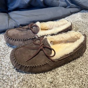 UGG moccasins perfect condition size 7